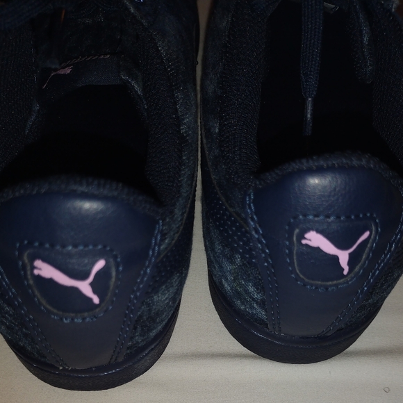 Puma - Picture 4 of 5